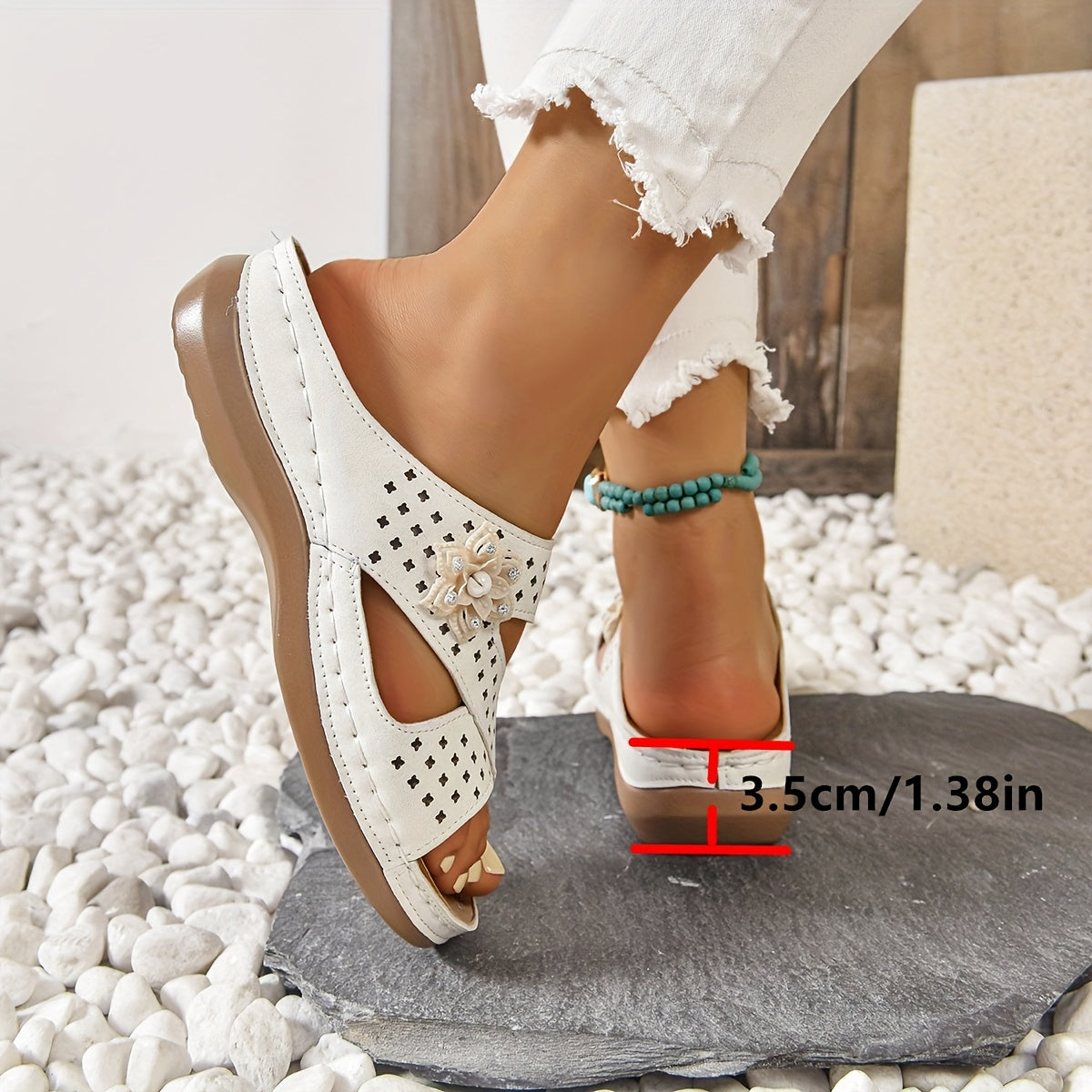 Women's Summer Solid Color Wedge Slippers with Flower Decoration