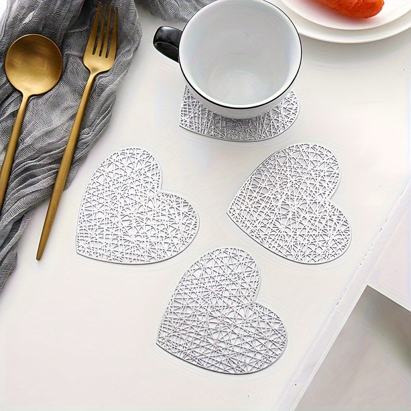 Set of 4 Heart-Shaped PVC Placemats and Coasters Heat Insulation Non-Slip Dining Table Decor
