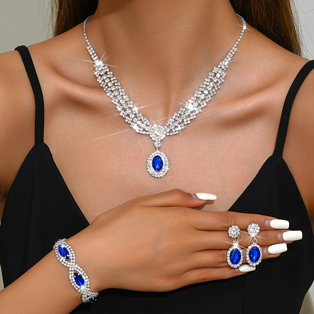 Conjunto de joyería nupcial: collar y pendientes de cobre plateado con rhinestones para bodas