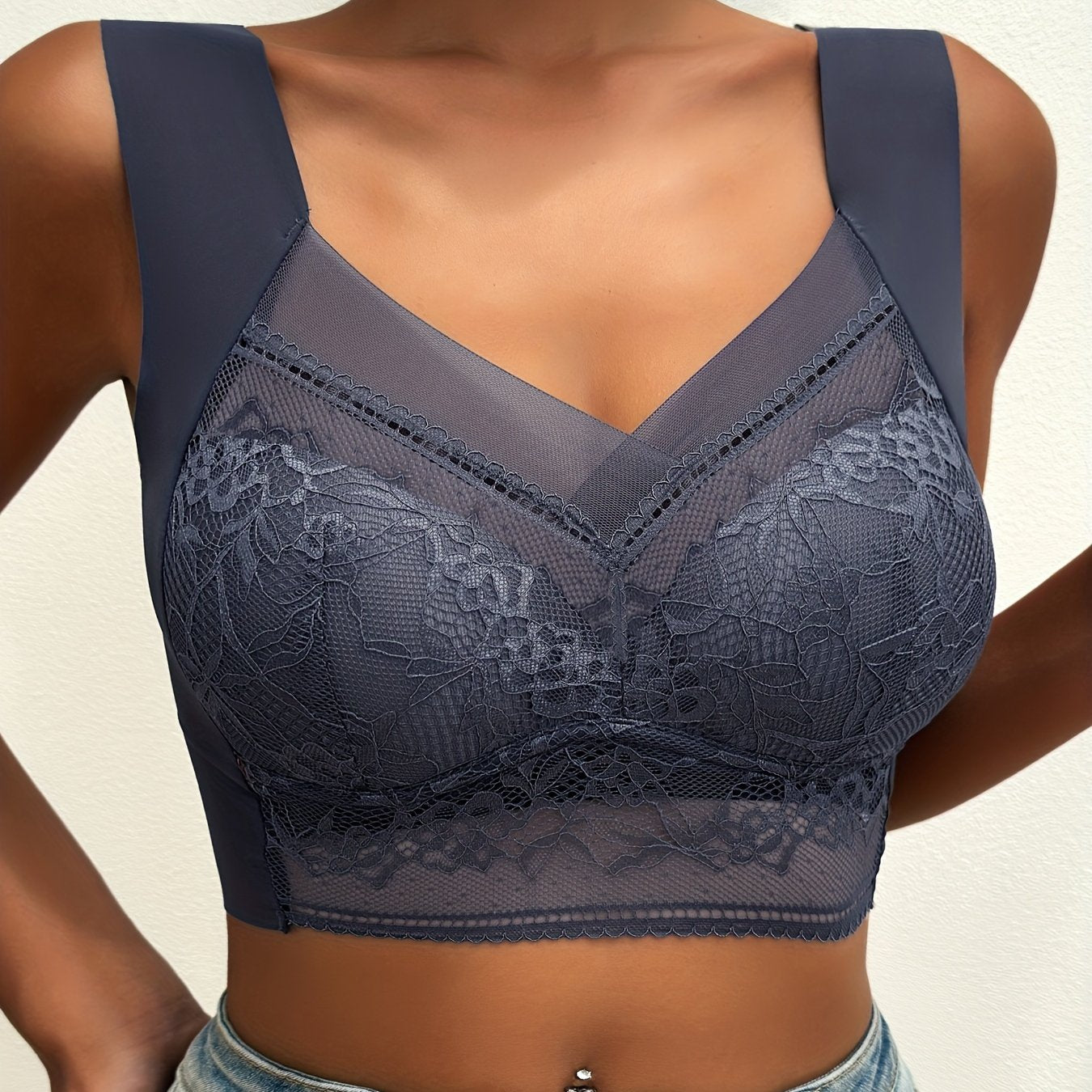 Seamless Lace Bralette in Brown with Floral Lace Detail Full Coverage Wireless Push-Up Nylon Blend
