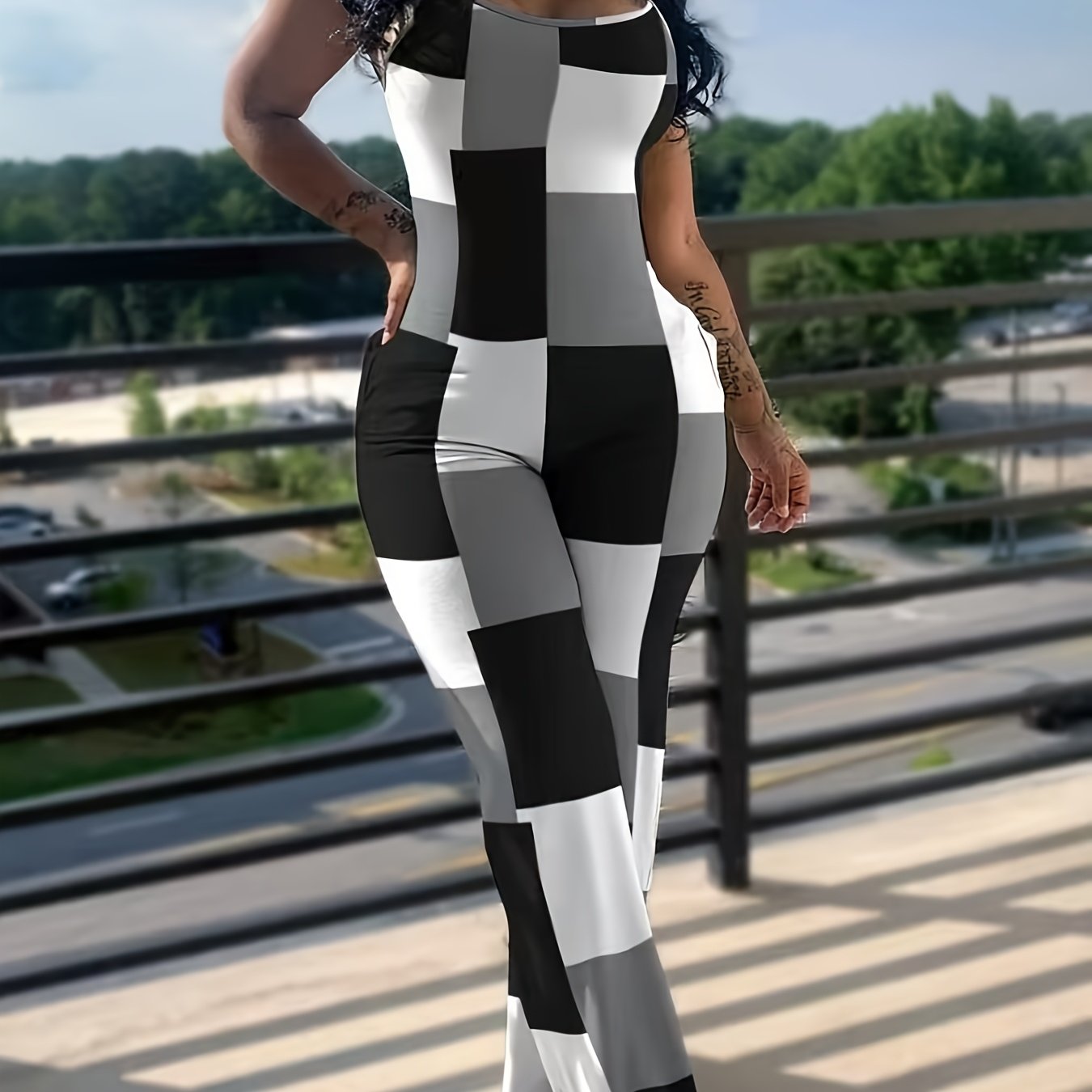 Plus Size Womens Sleeveless Jumpsuit with Pockets and Stripes