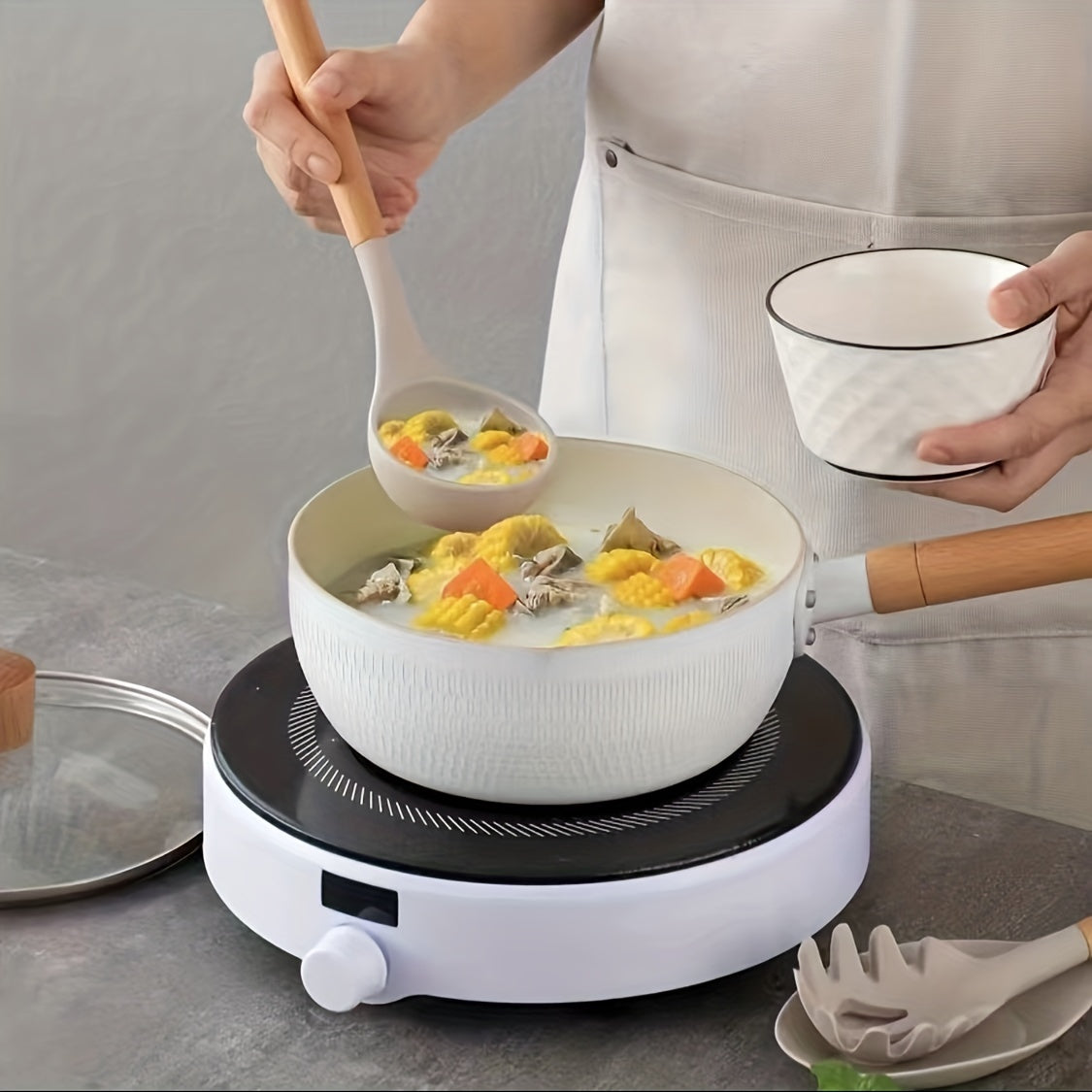 Juego de 12 utensilios de silicona para cocina con mangos de madera, antiadherente, kaki