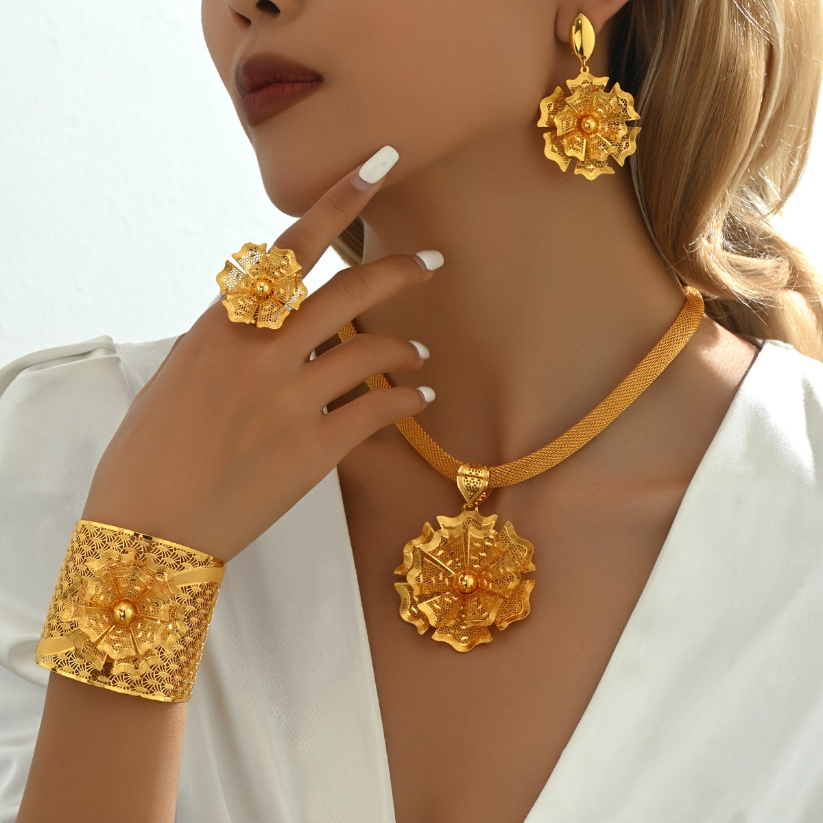 Gold Bridal Jewelry Set with Flowers Bracelets Rings Earrings Necklaces for Weddings