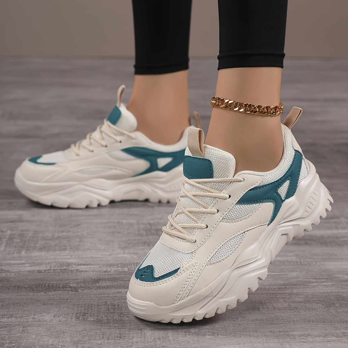 Women's Breathable Mesh Low-Top Sneakers Lightweight Casual Shoes Black White Pink Teal