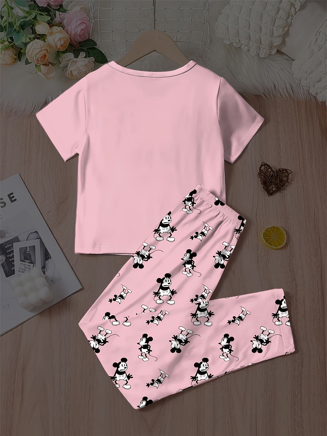 Ayollar uchun katta o'lchamli qulay pijama to'plami, qisqa qo'lli ko'ylak va shimlar, dam olish kiyimi