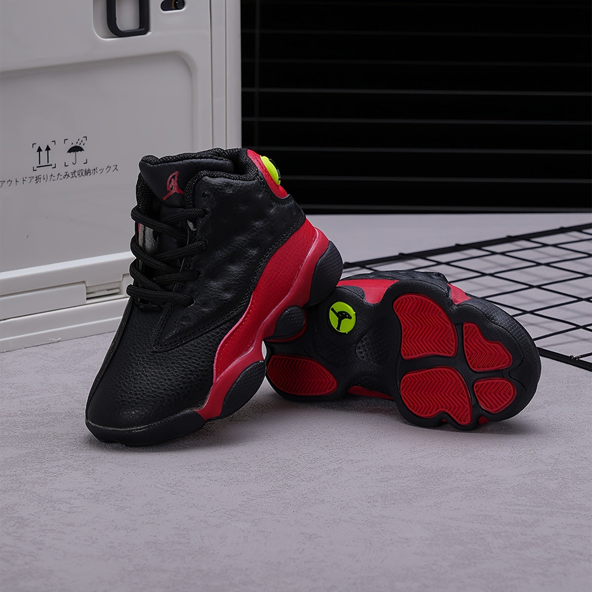 Yangi Retro Basketbol Poyabzallari O'g'il va Qizlar Uchun, Zamonaviy va Ko'p Maqsadli, Chet El Uslubidagi Sport Poyabzallari