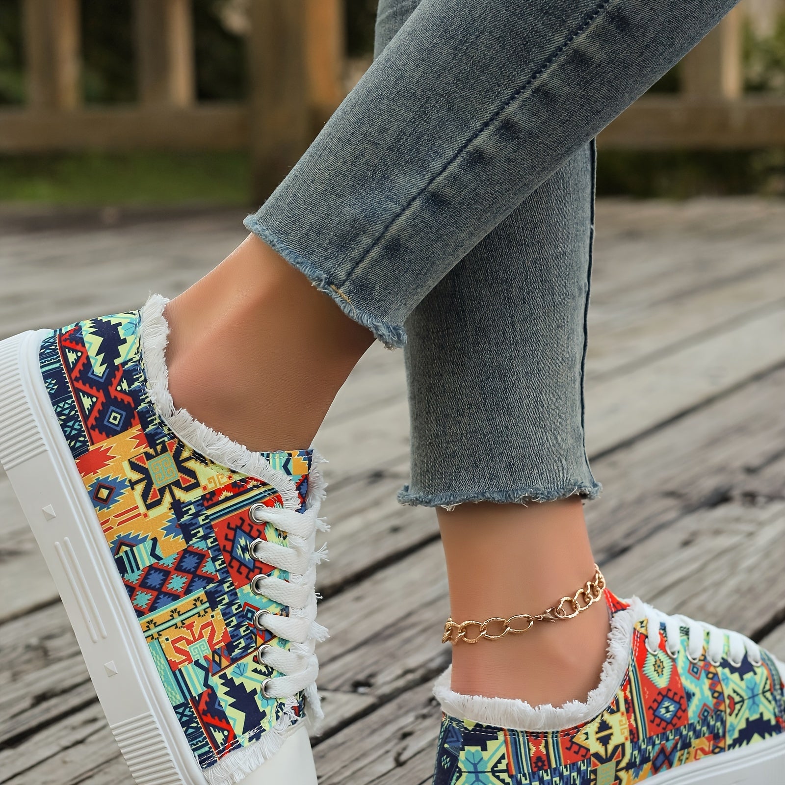 Women's Color-Block Letter Print Low-Top Sneakers Fabric Upper Durable Sole