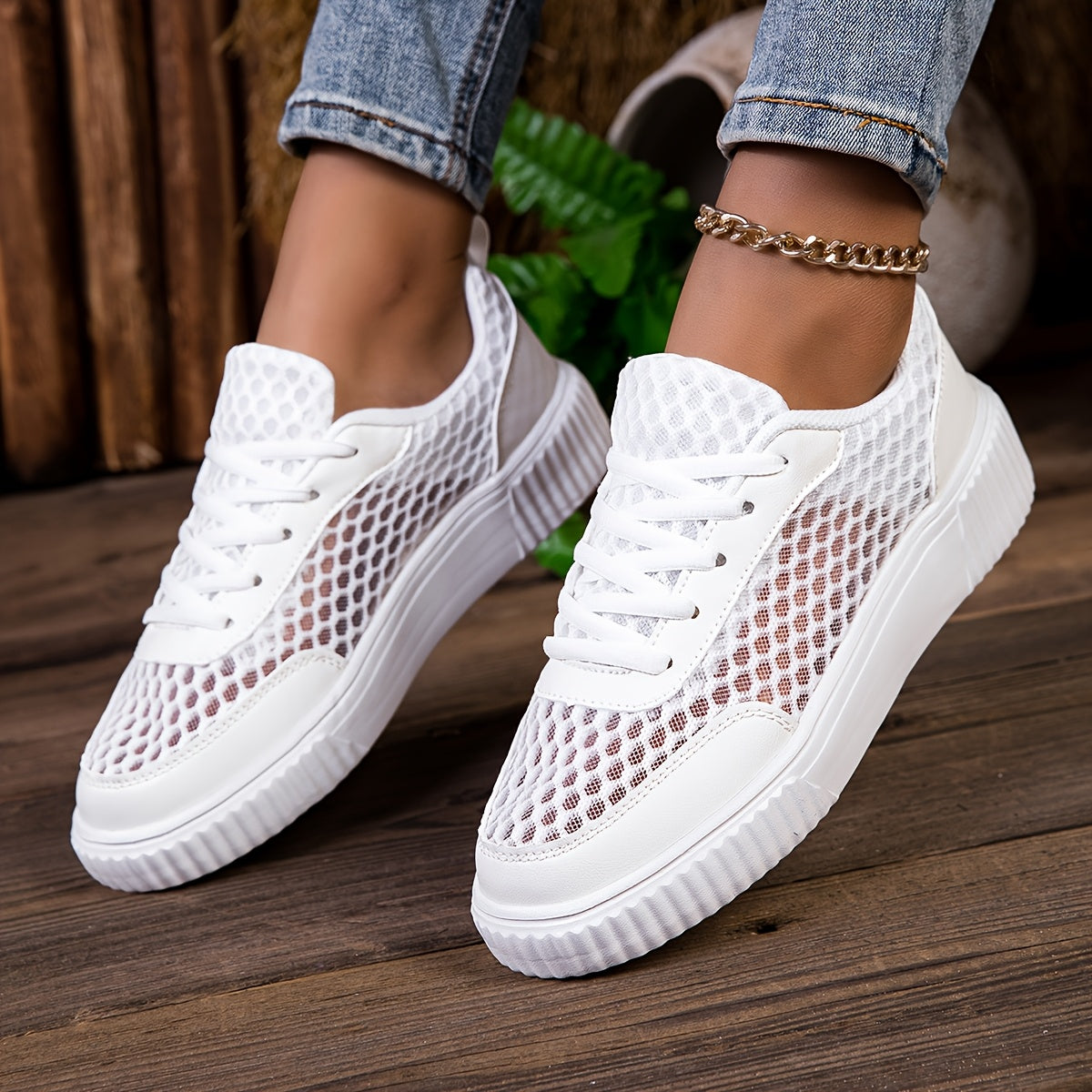 Women's Mesh Sneakers Lightweight White Low-Top Lace-Up Running Casual