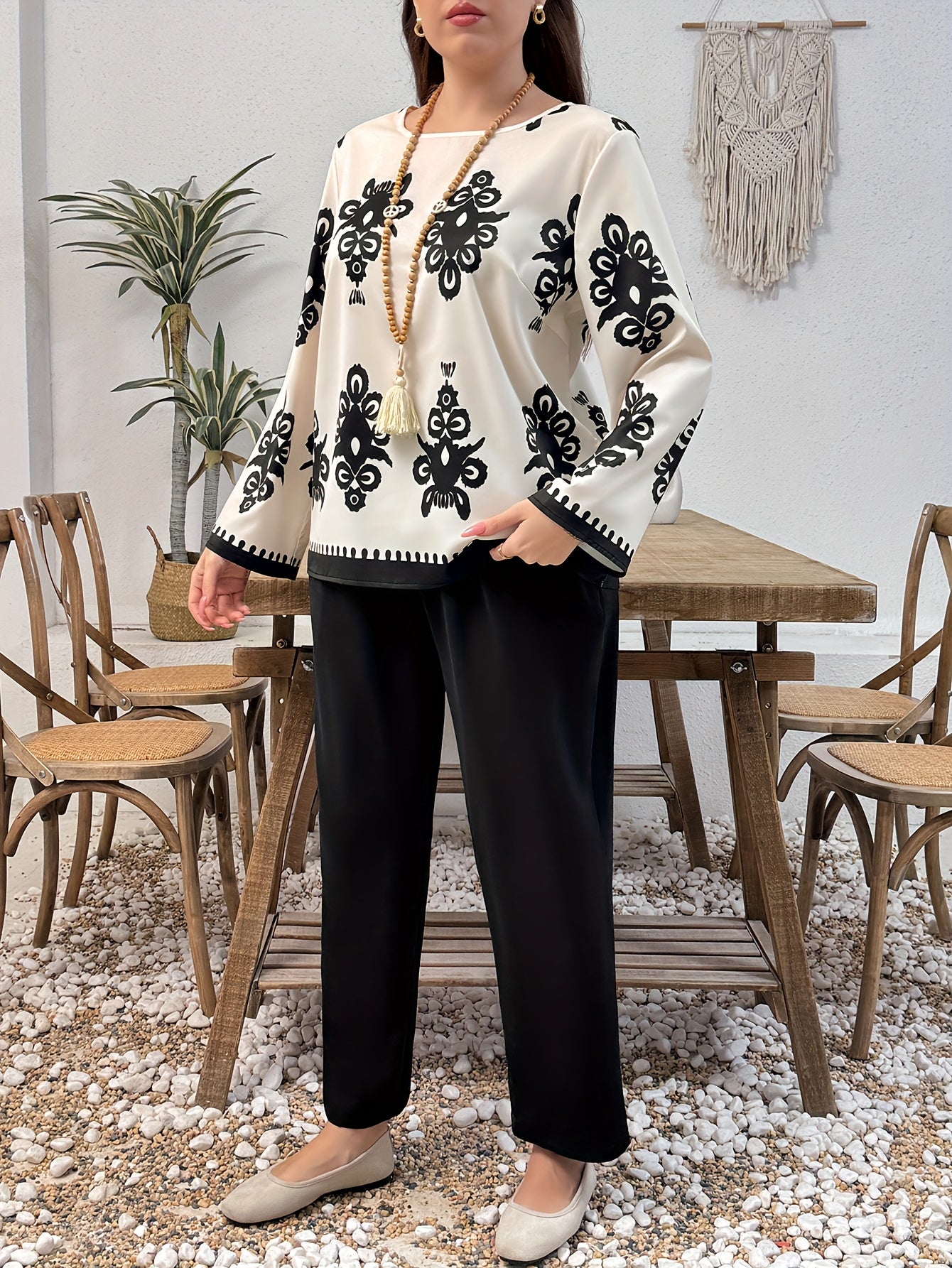 Women's Plus Size Casual Two-Piece Set Floral Print Top with Pockets and Wide-Leg Pants