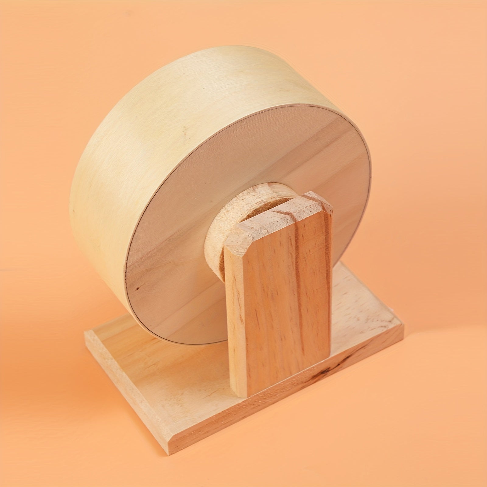 Безмолвное деревянное колесо для упражнений для мелких домашних животных способствует здоровым физическим нагрузкам и умственной стимуляции. Идеально подходит для хомяков, песчанок, мышей и морских свинок.