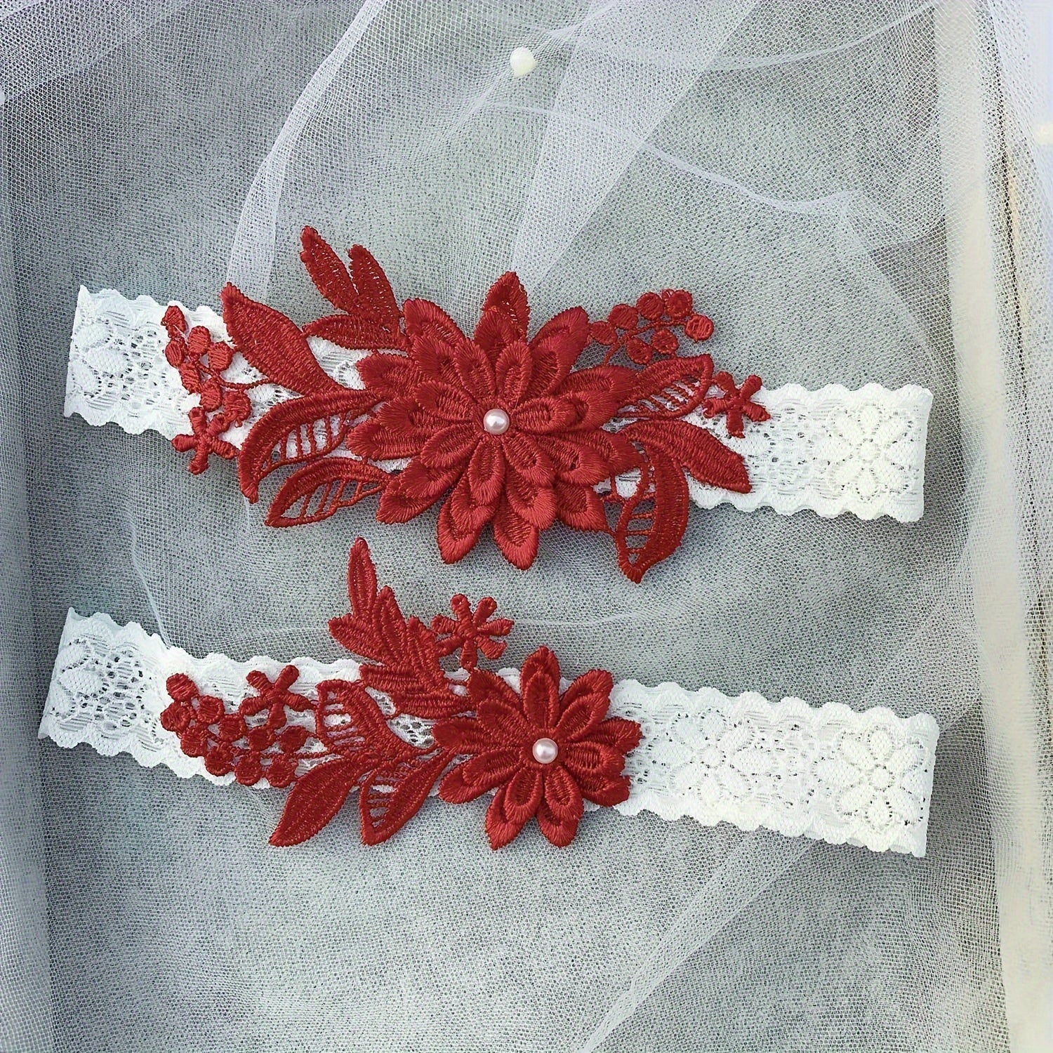 Nikoh Garter to'plami Lazzatli to'quvli to'y Garter kamarasi sun'iy marjon bezaklari va gul naqshli dizayn bilan