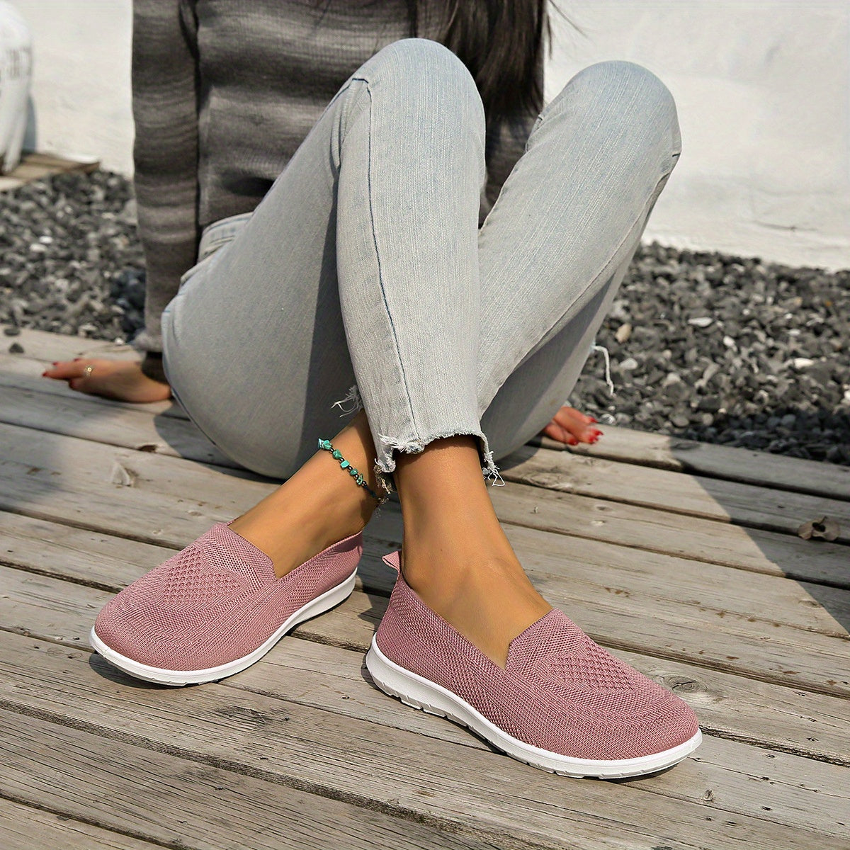 Women's Breathable Knit Slip-On Sneakers Low-Top Casual Shoes with Cushioned Sole