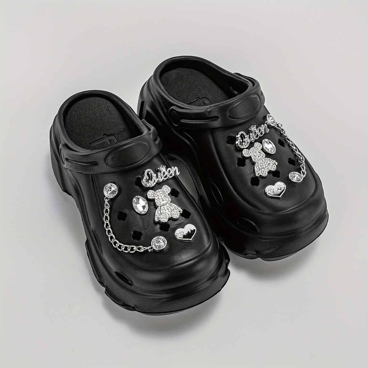 Women's Cartoon Rabbit Clogs Breathable Non-Slip Summer Beach Sandals