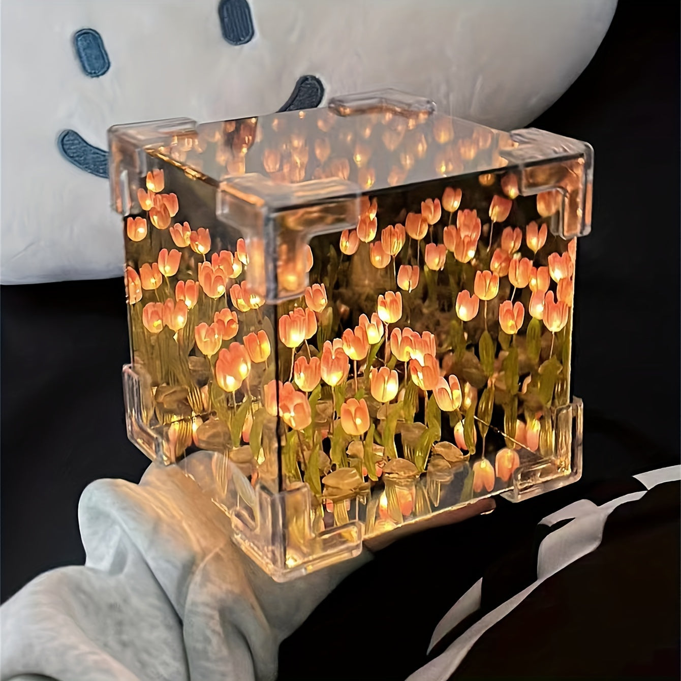 Night Light Kit Modern Floral Cube Design Battery-Powered for Bedroom Living Room Office