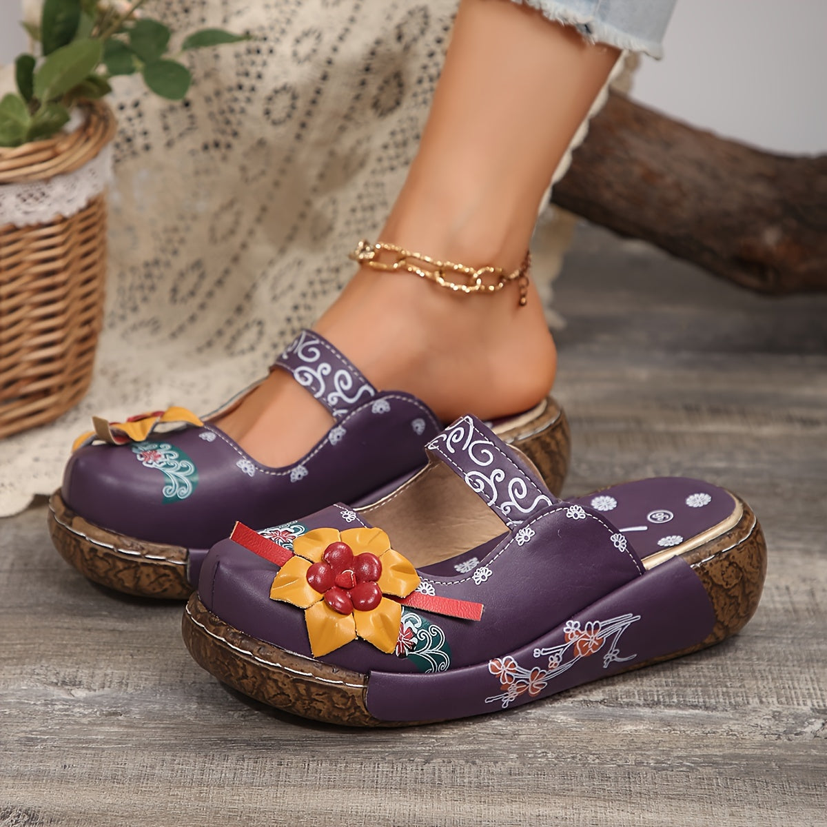 Women's Floral Wedge Shoes Lightweight Closed-Toe Slip-Ons for Spring