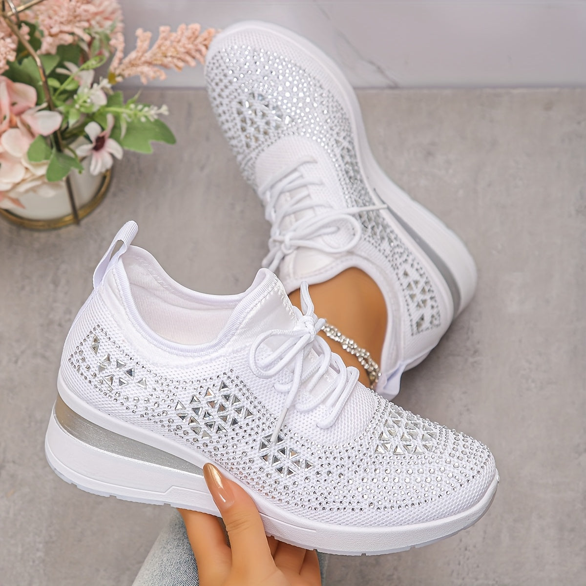 Women's White Platform Sneakers With Thick Sole & Cushioned Support