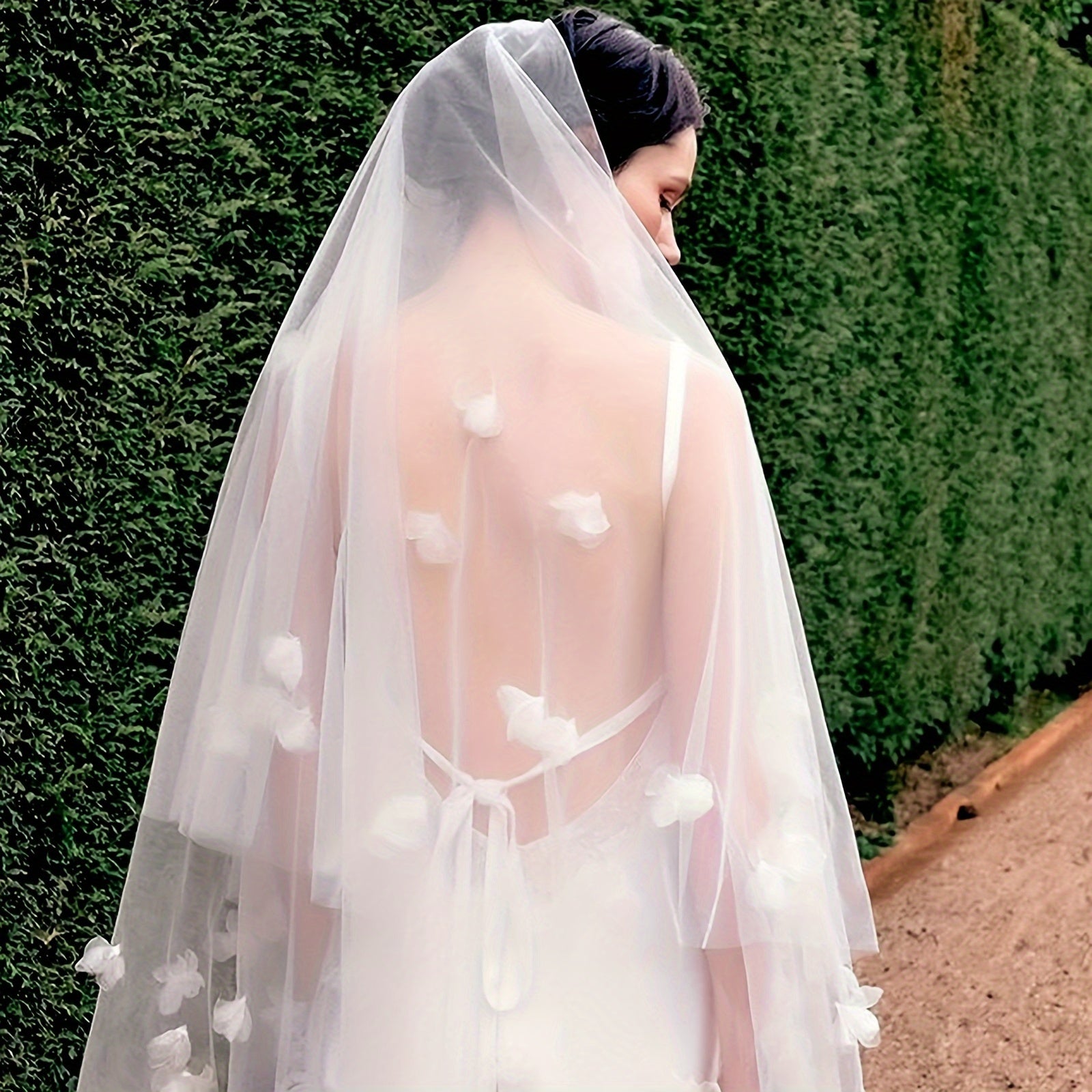 Women's Bridal Veil with 3D Floral Accents Double Layer Wedding Accessory