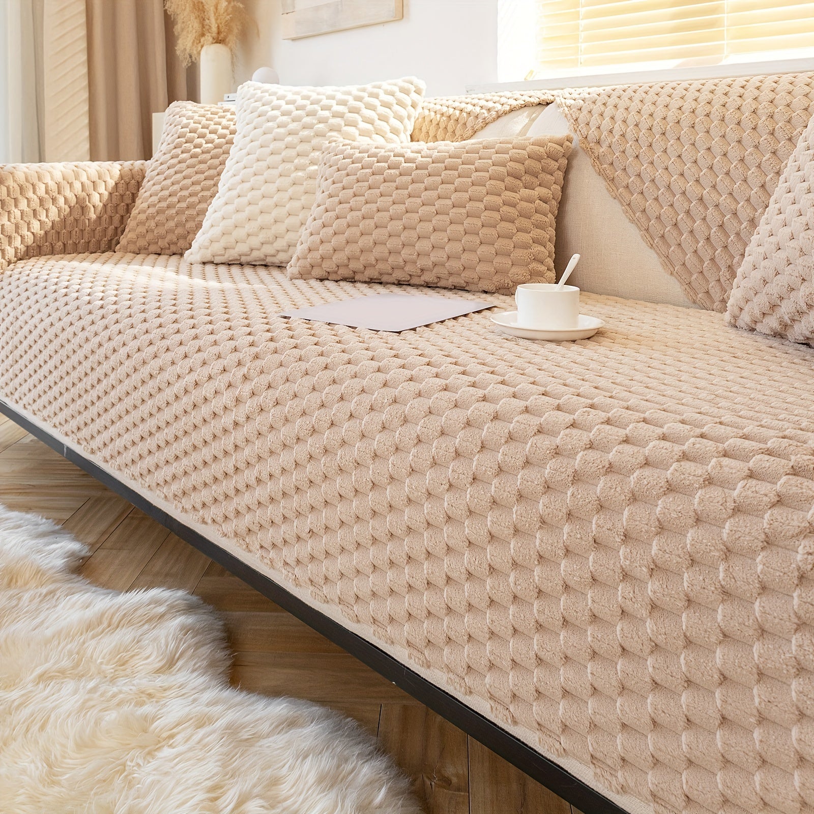 Velvet Sofa Cover Non-Slip Pet-Friendly Thick Furniture Slipcover for Armchairs and Sectionals