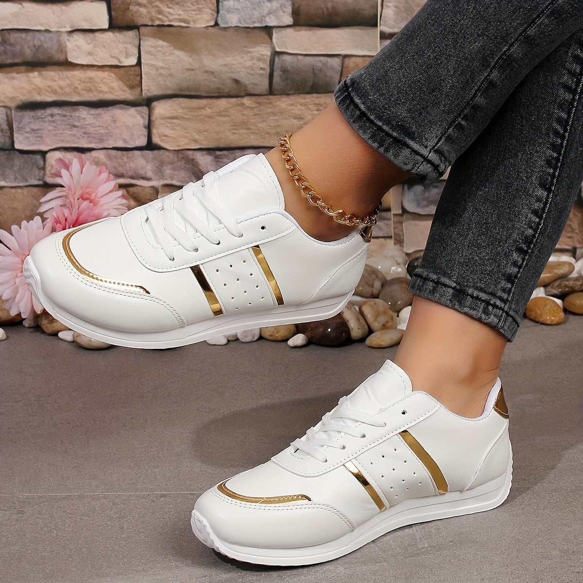Women's Casual Sneakers Solid Color Lightweight Athletic Shoes
