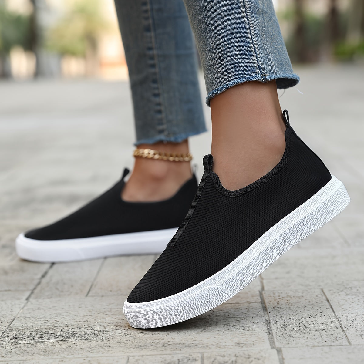 Women's Casual Breathable Slip-On Sneakers Low-Top Flat Shoes