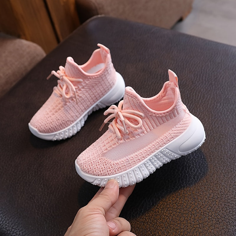 Bola uchun nafas oladigan to'qilgan poyabzal, engil, sirpanmaydigan, ichki va tashqi foydalanish uchun yil davomida bog'ichli.