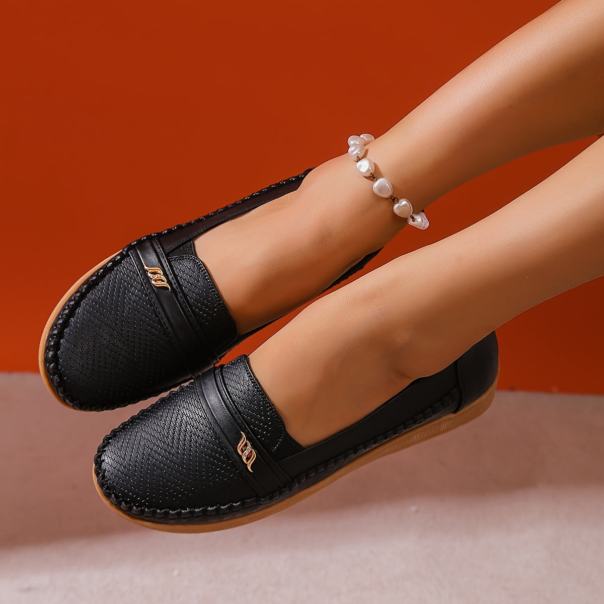 Women Loafers Solid Color Flannel Lined Slip-On Shoes with Buckle