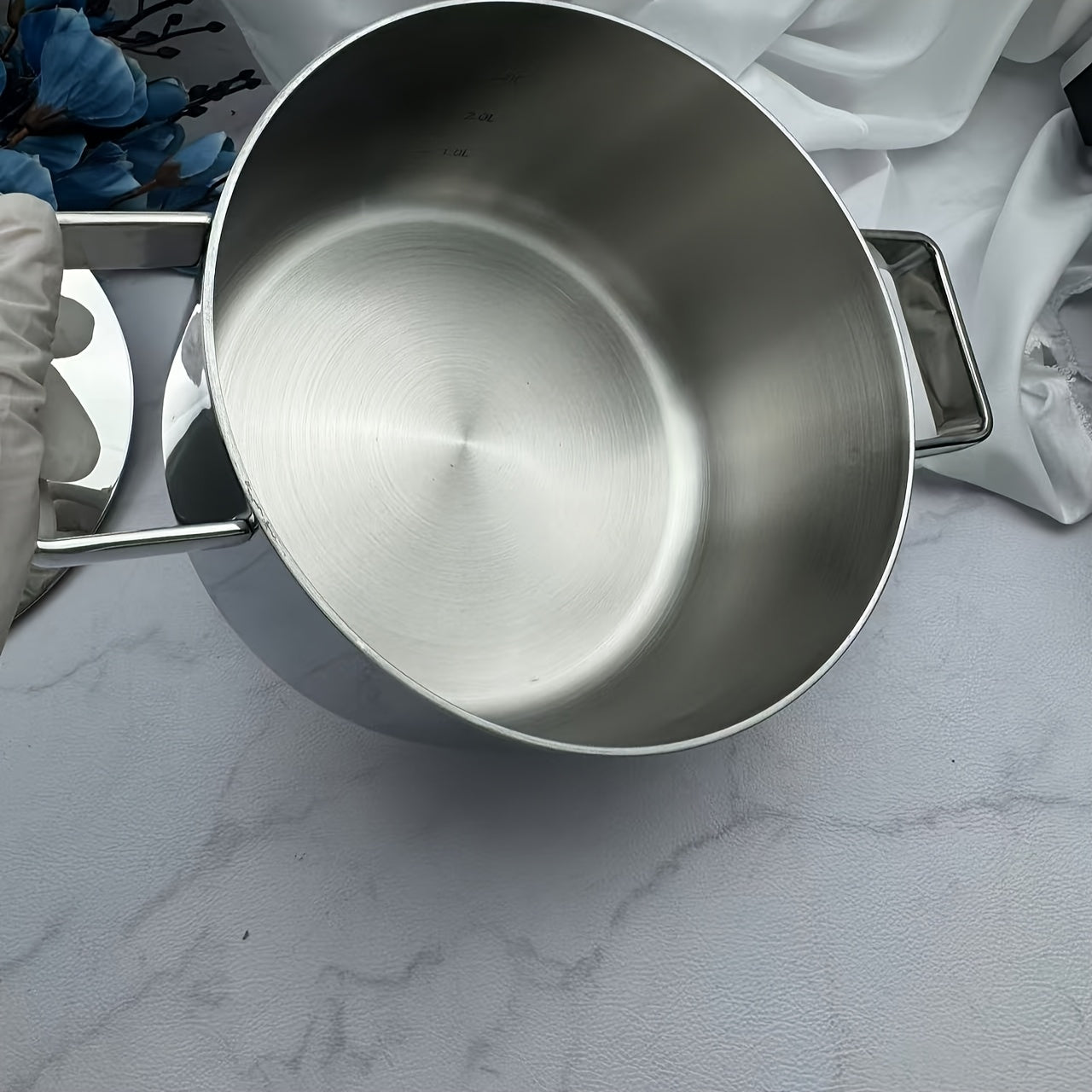 22cm Stainless Steel Stockpot with Lid Tri-Ply Mirror Finish No-Rivet Construction