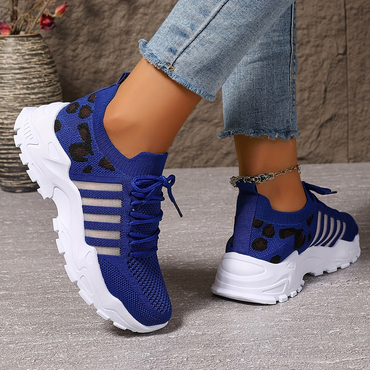 Women's Breathable Mesh Casual Sneakers Low Top Athletic Running Shoes