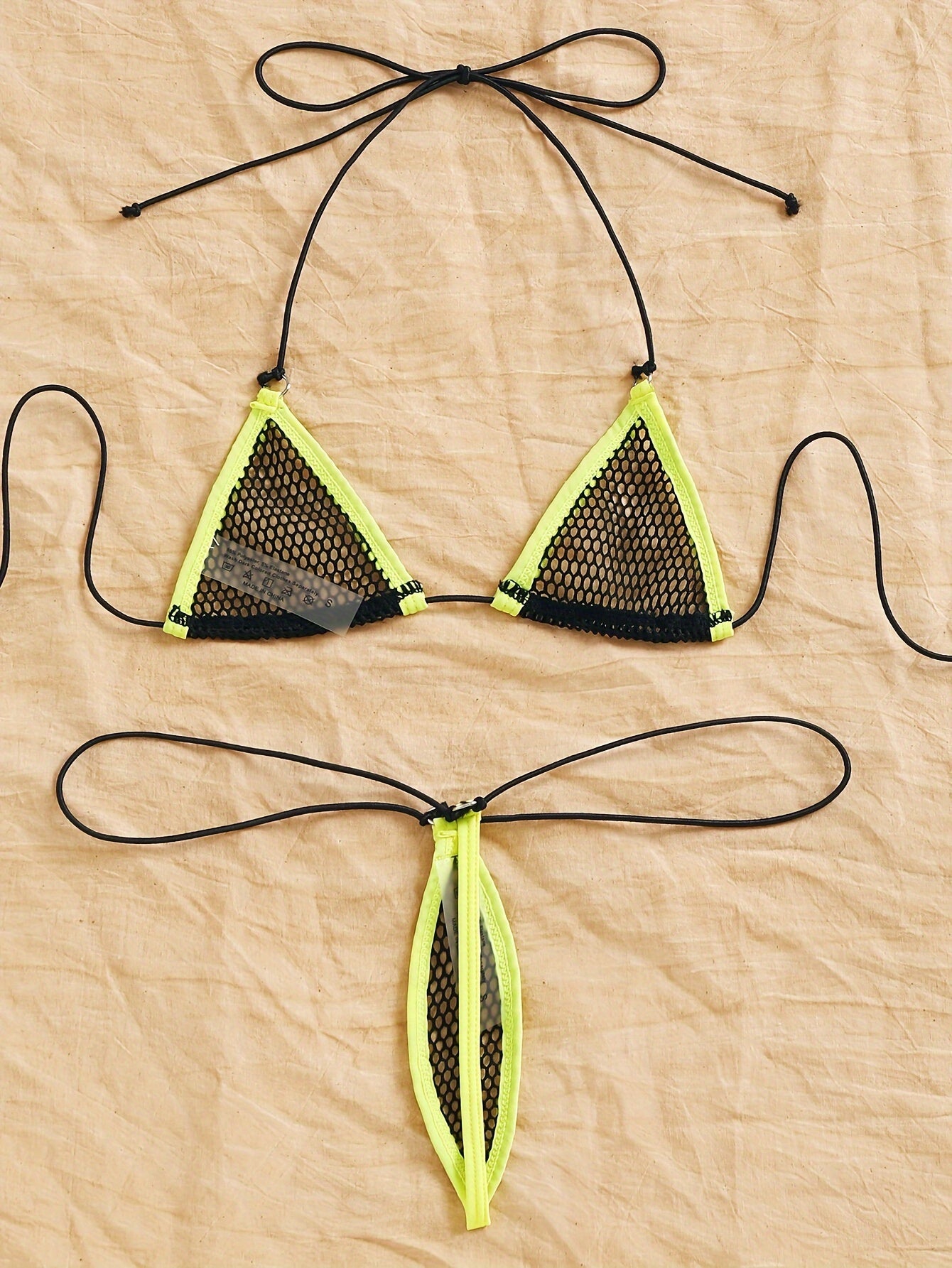 Women's Lingerie Set with Colorblock Design Triangle Bra and Thong