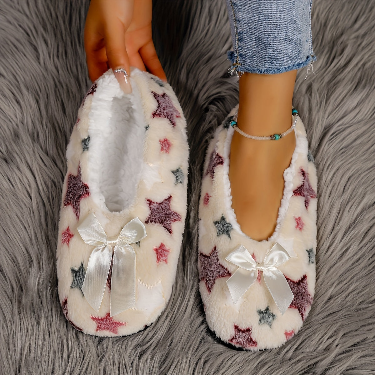 Ayollar uchun fleece bilan qoplangan ichki shlyapki antislip issiq qulay pol slaydlari