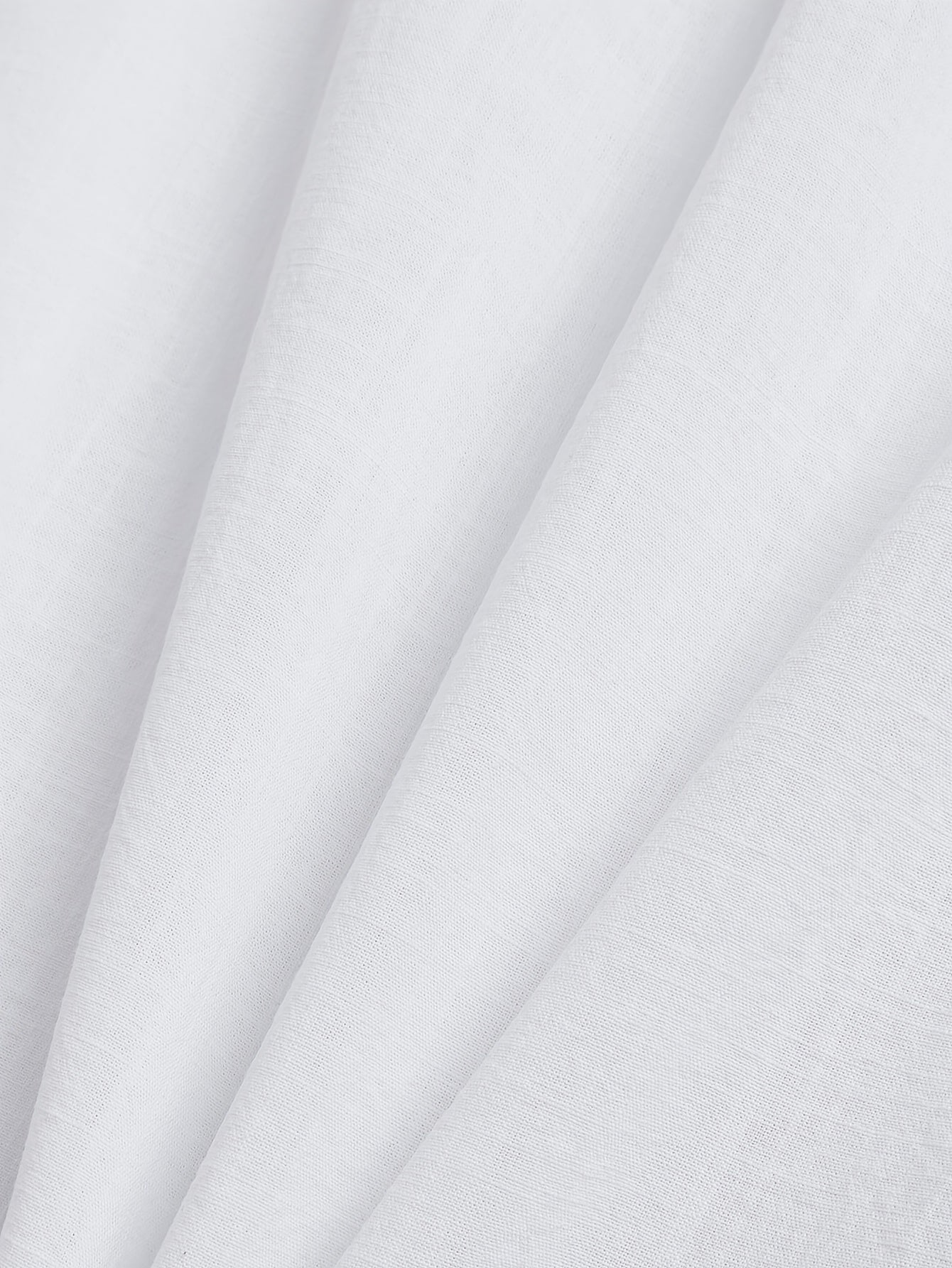 Paxta erkaklar uchun tasodifiy ko'ylak, yuqori bo'yin, oddiy kesim, bir xil rang, to'qilgan mato, tugma yopilishi, qirralangan tafsilotlar, katta o'lcham.