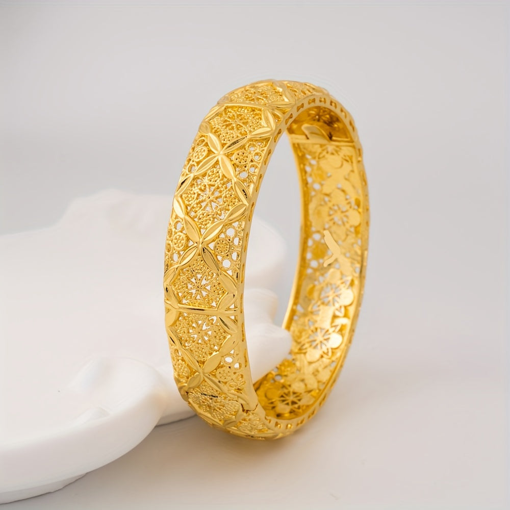 Этот элегантный браслет-манжета в восточном стиле изготовлен из меди без каменной инкрустации. Это роскошный открытый браслет, идеально подходящий для повседневной носки и подарков, идеален для Дня благодарения и подходит для всех сезонов.