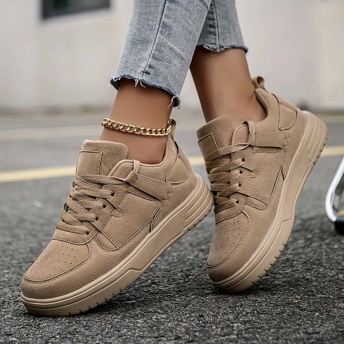 Women's Minimalist Retro Casual Sneakers Lightweight Flat-Soled Walking Shoes