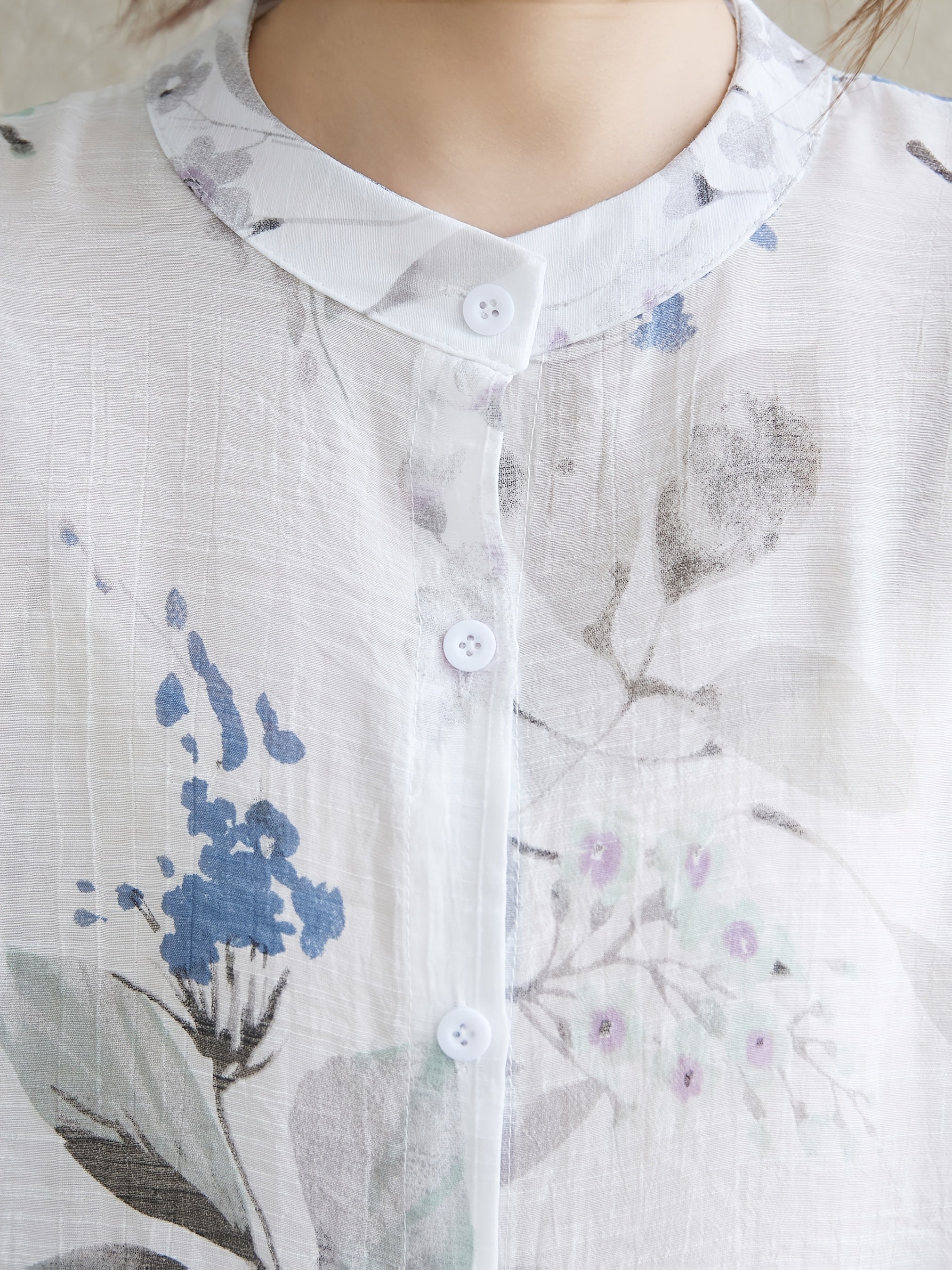 Plus Size Women's Floral Print Shirt Lightweight Sun-Protective Vacation Top