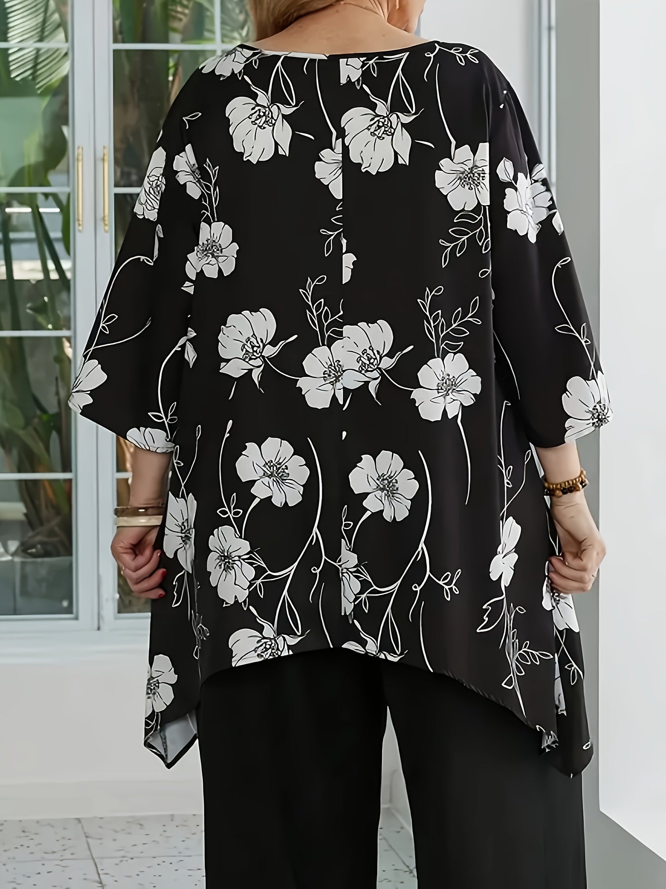 Plus Size Women's Floral Print Asymmetrical Hem Blouse Breathable Casual Top