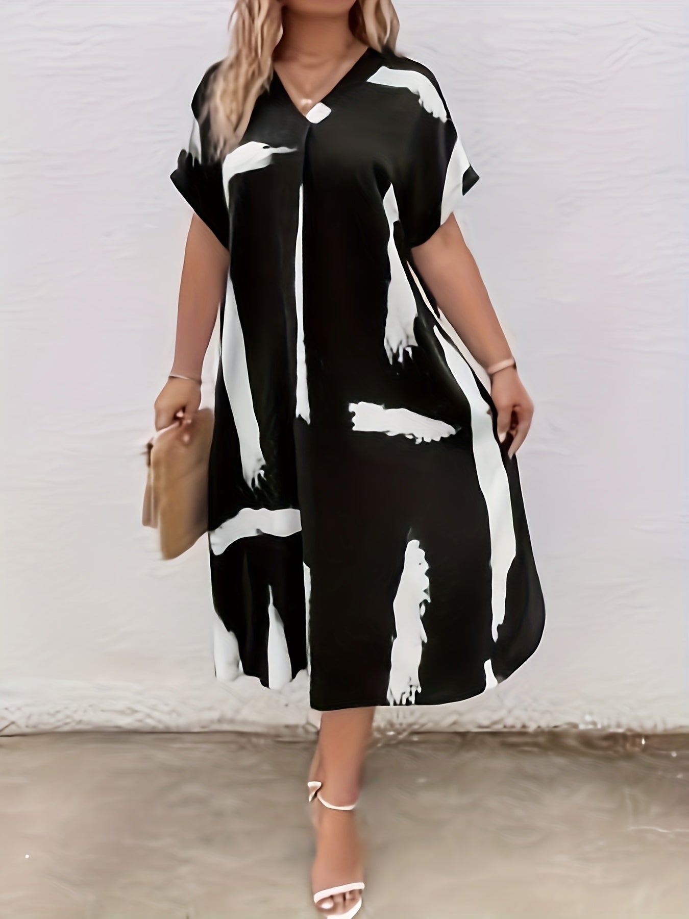 Women's Plus Size Casual Dress with Brush Print V-Neck Batwing Sleeve Polyester