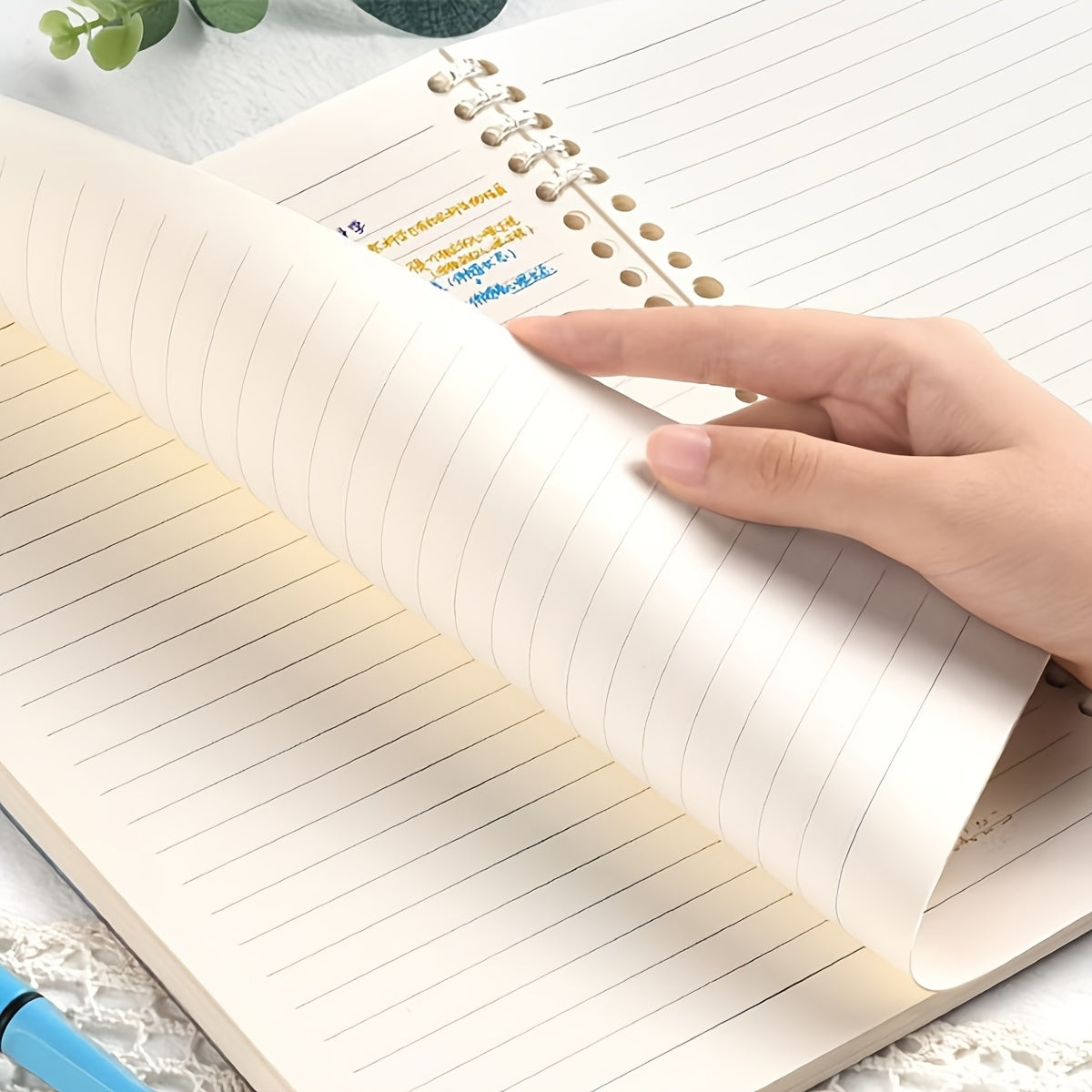 60 sahifali kundalik o'qish va ofis jihozlari uchun Vintage Floral A5/B5 jurnal.