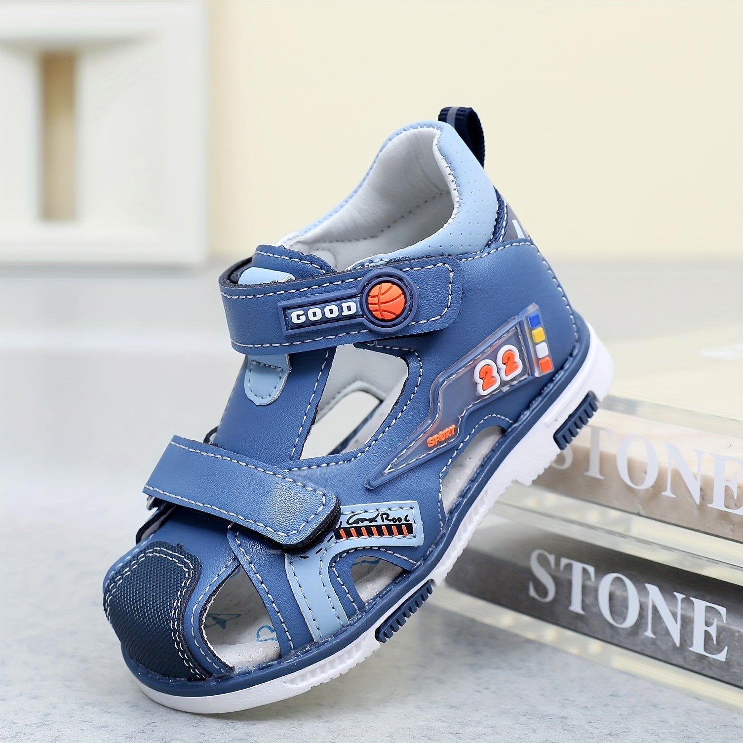 Boys White Sandals Breathable PU Upper TPR Sole Hook-and-Loop Closure Casual Spring Summer Fall