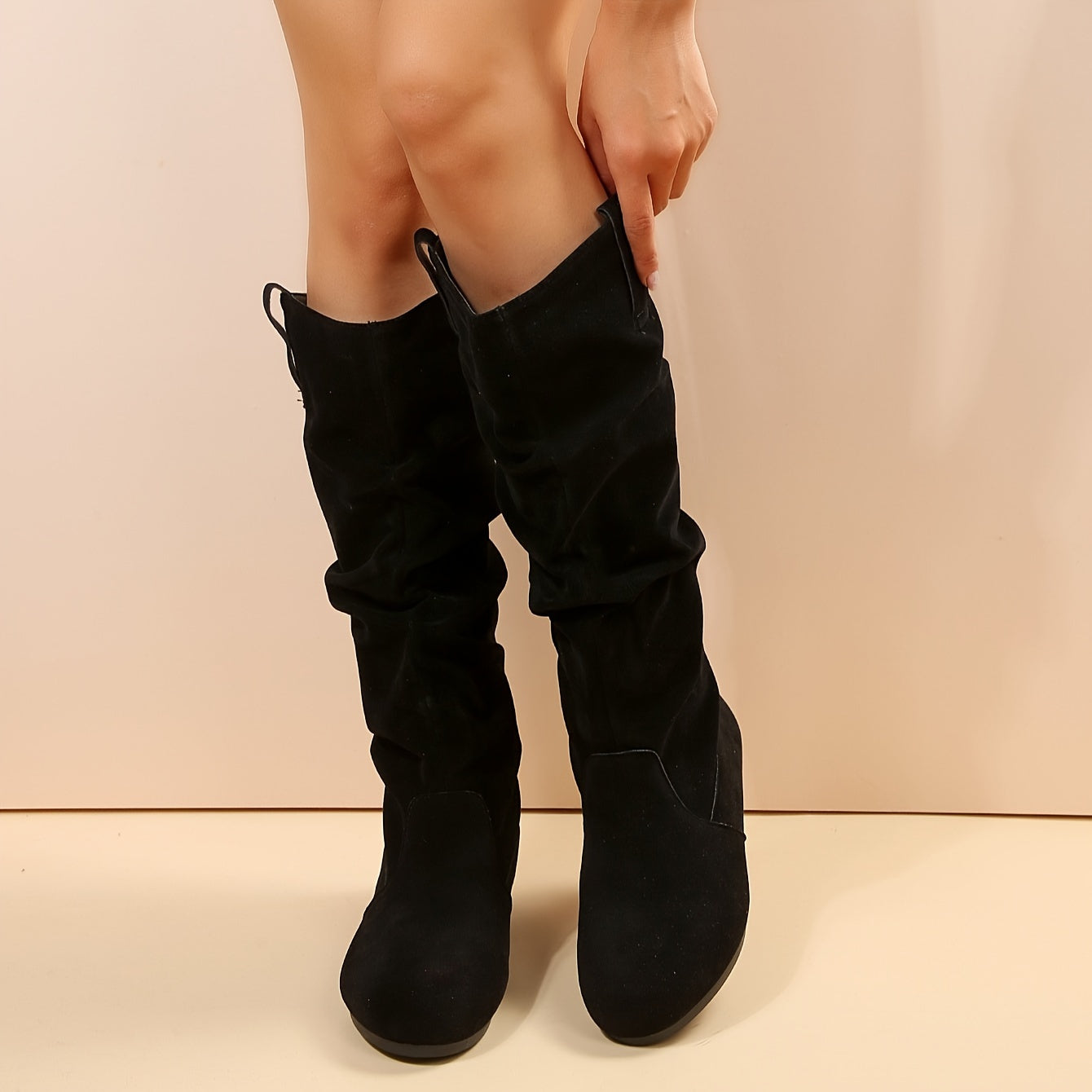 Women's Matte Pleated Flat Round Toe Warm Fashion Boots