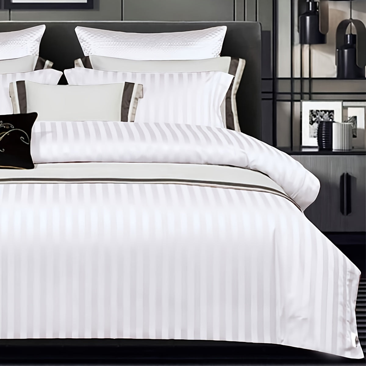 White Satin Print 3-Piece Duvet Cover Set with Pillowcases Bedding