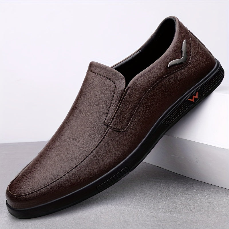 Mocasines slip-on para hombre de color sólido con parte superior de PU y suela de goma antideslizante, casual para todas las estaciones