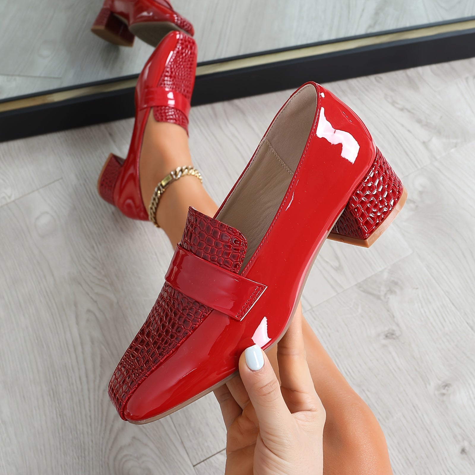 Women's Lightweight Square Toe Breathable Solid Color Dress Shoes