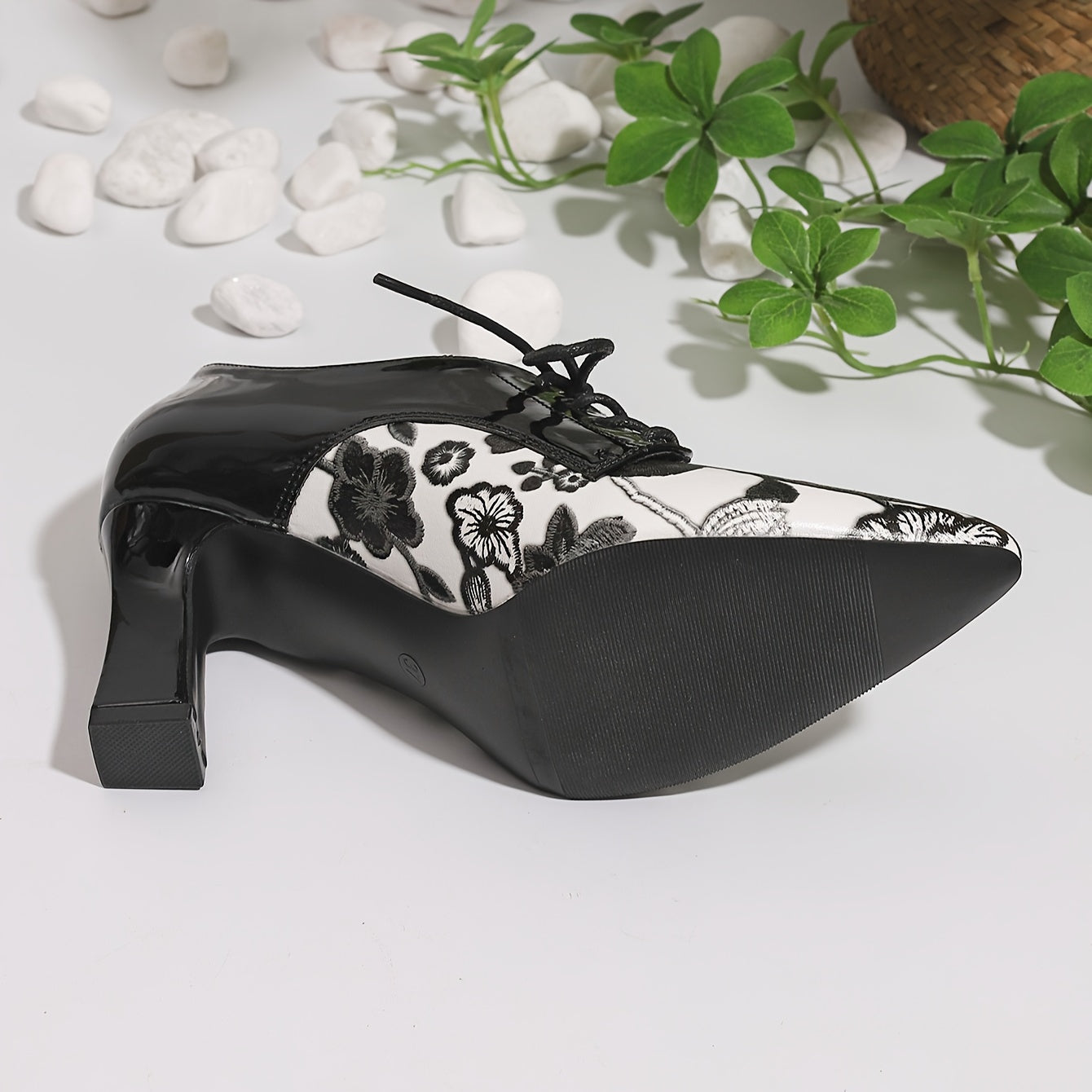 Women's High Heel Pointed Toe Lace-Up Mary Jane Shoes with Floral Pattern