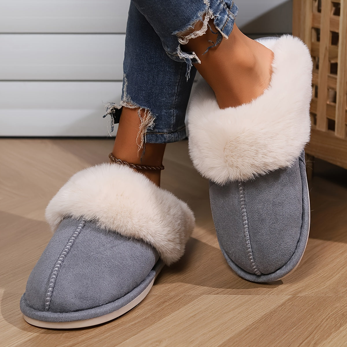 Unisex Faux Fur-Lined Slip-On Slippers Warm Indoor Outdoor Shoes