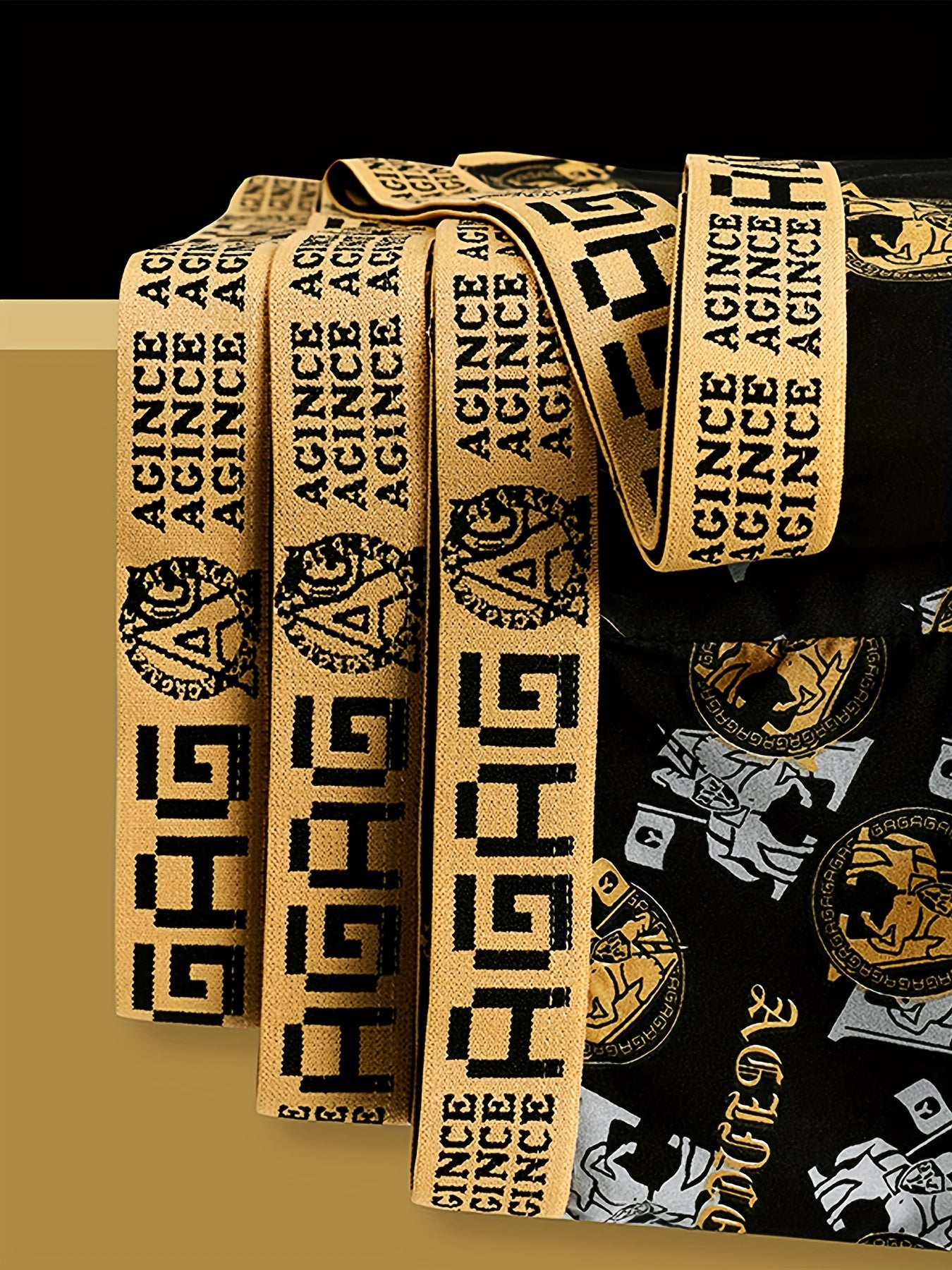 Geometrik naqshli erkaklar uchun boxer shortlari, qulay moslashuv uchun o'rtacha cho'zilishga ega tez quriydigan polyester matodan tayyorlangan.