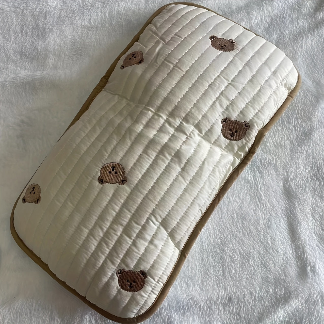 Breathable Gauze Mesh Cushion for Summer with Bear Embroidery for Breastfeeding