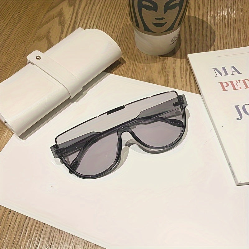 Katta o'lchamdagi ayollar uchun ko'zoynaklar, yarim ramkali polikarbonat ramka, qarshi yorituvchi linzalar, ko'cha uslubi va piyoda sayohat uchun