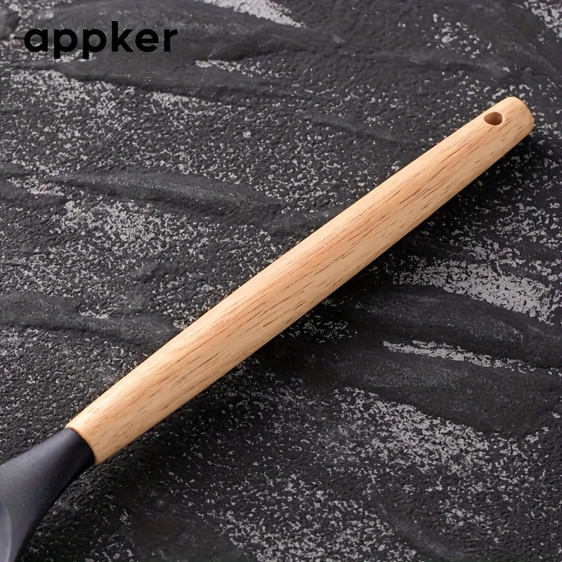 Appkerning 5 dona silikon oshxona asboblari to'plami yopishmaydigan, xavfsiz pishirish asboblari va yog'och tutqichlar bilan ta'minlangan. Yuvilishi mumkin va zamonaviy, bu to'plam uy oshpazlari uchun mukammaldir.