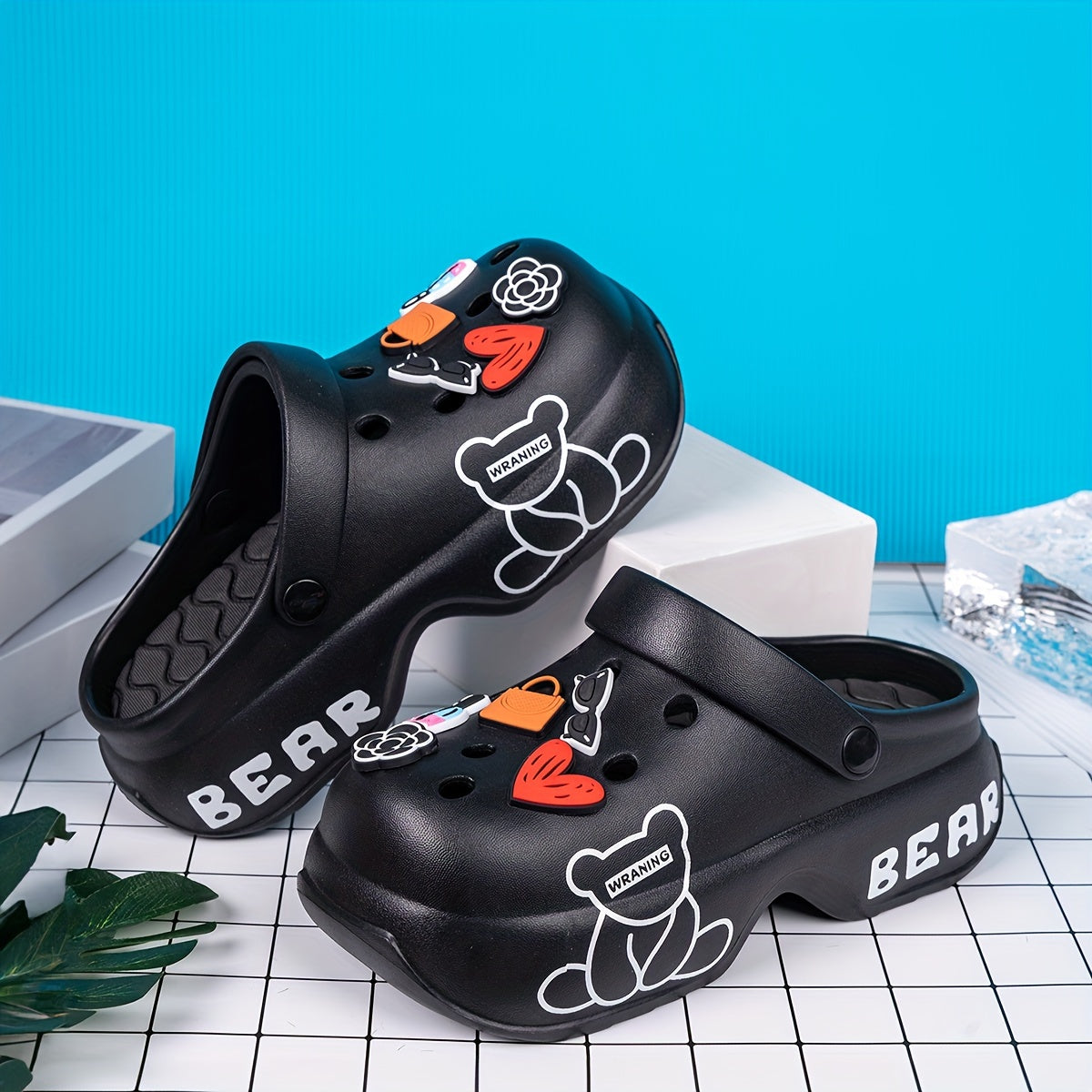 Women's Bear Print Slip-On Clogs Breathable EVA Indoor Outdoor Shoes