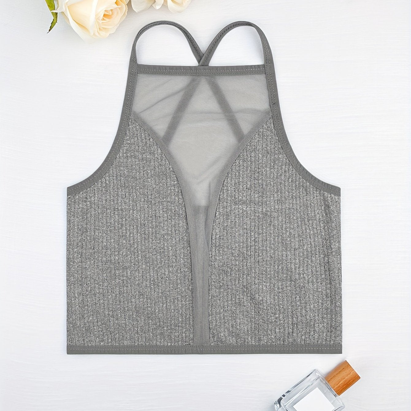 Top sin espalda de malla con tirantes finos y diseño calado para mujeres